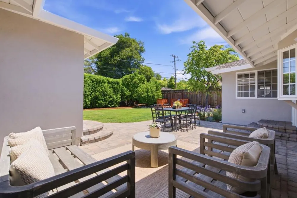 1479 Holt Avenue Los Altos, CA 94024
