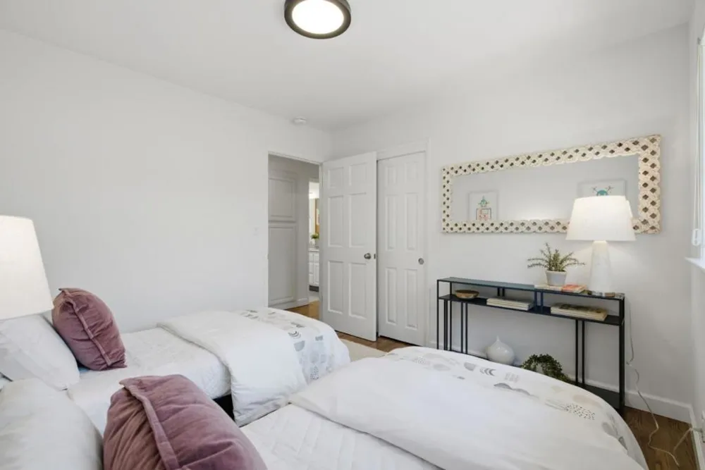 1479 Holt Avenue Los Altos, CA 94024
