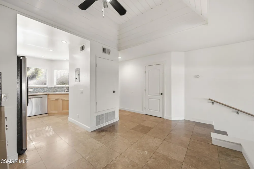 3162 Darby Street #110 Simi Valley, CA 93063