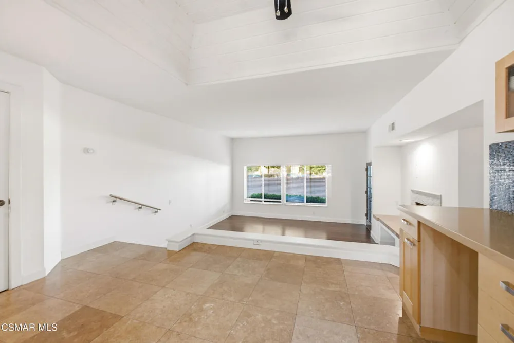 3162 Darby Street #110 Simi Valley, CA 93063