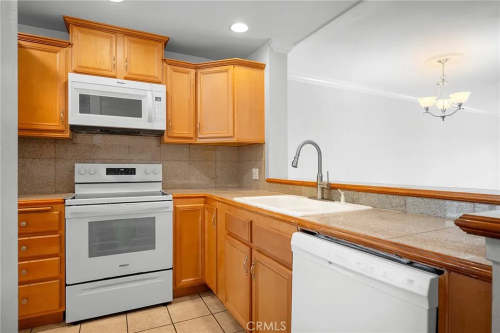 2940 Verdugo #324 Glendale, CA 91208