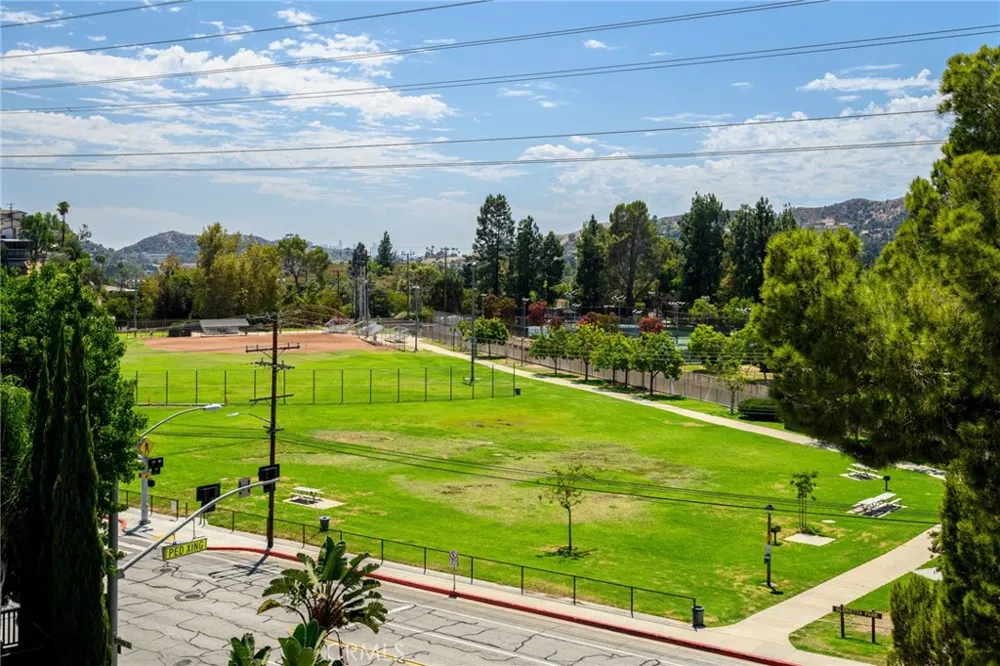 2940 Verdugo #324 Glendale, CA 91208
