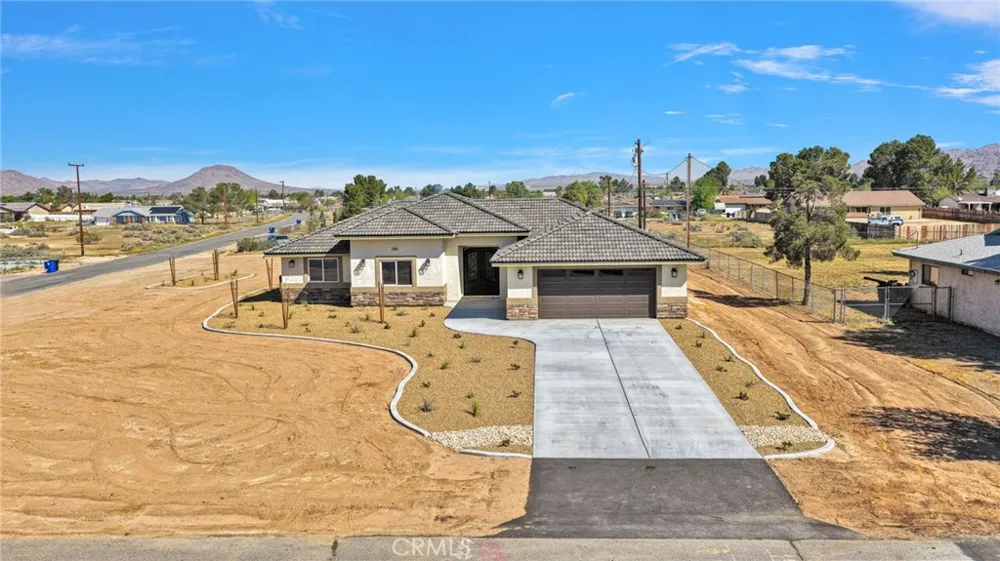 21960 Ramona Apple Valley, CA 92307
