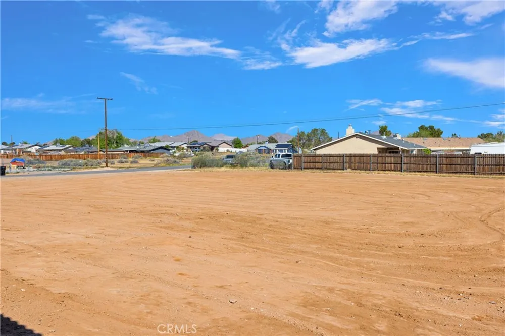21960 Ramona Apple Valley, CA 92307