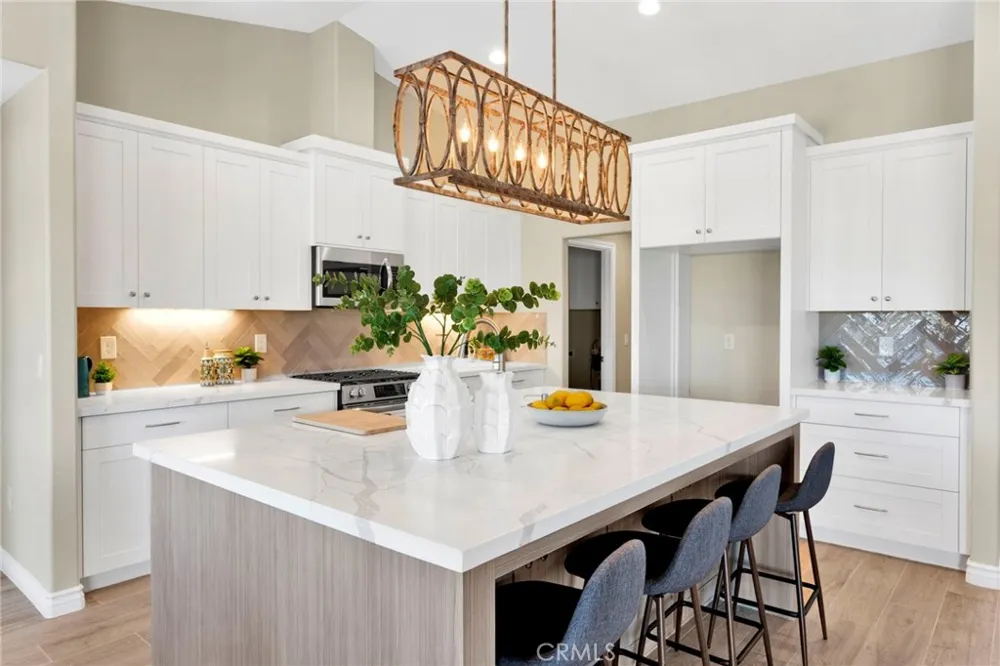 21960 Ramona Apple Valley, CA 92307