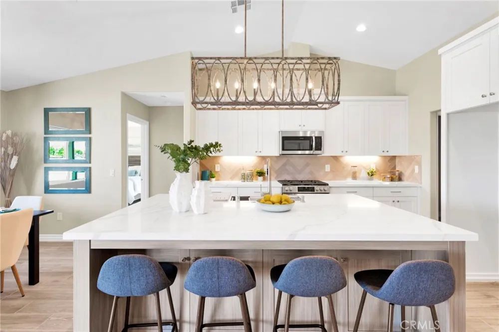 21960 Ramona Apple Valley, CA 92307