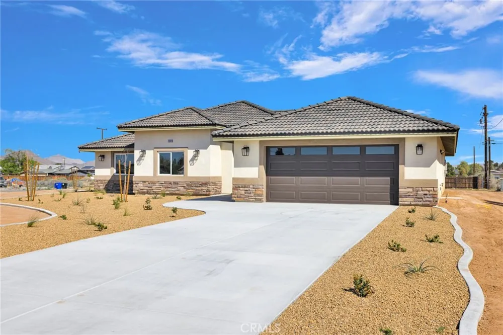 21960 Ramona Apple Valley, CA 92307