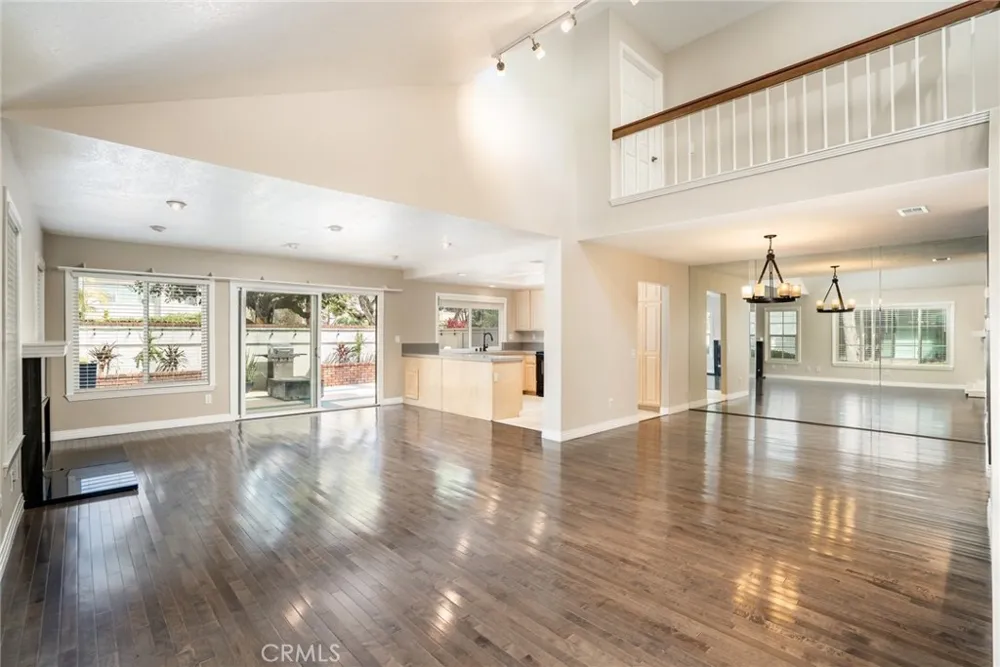 8537 Courreges Court Fountain Valley, CA 92708