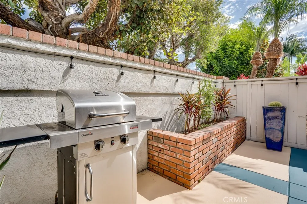 8537 Courreges Court Fountain Valley, CA 92708