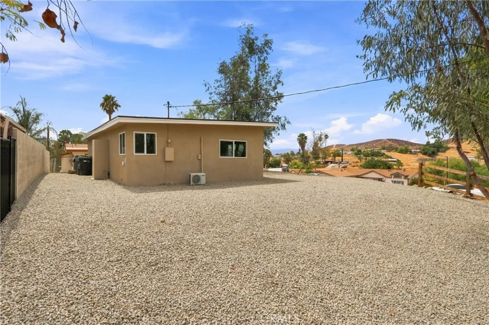 28430 Mountain View Menifee, CA 92587