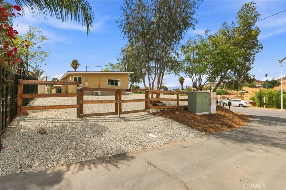 28430 Mountain View Menifee, CA 92587