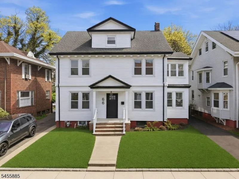 66 Girard Pl Newark City, NJ 07108