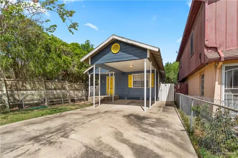 648 Corral Street