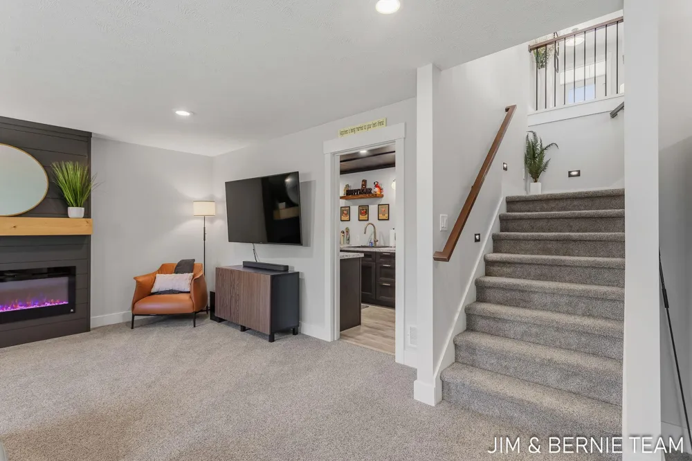 5559 Albright Avenue SW #4 Wyoming, MI 49418
