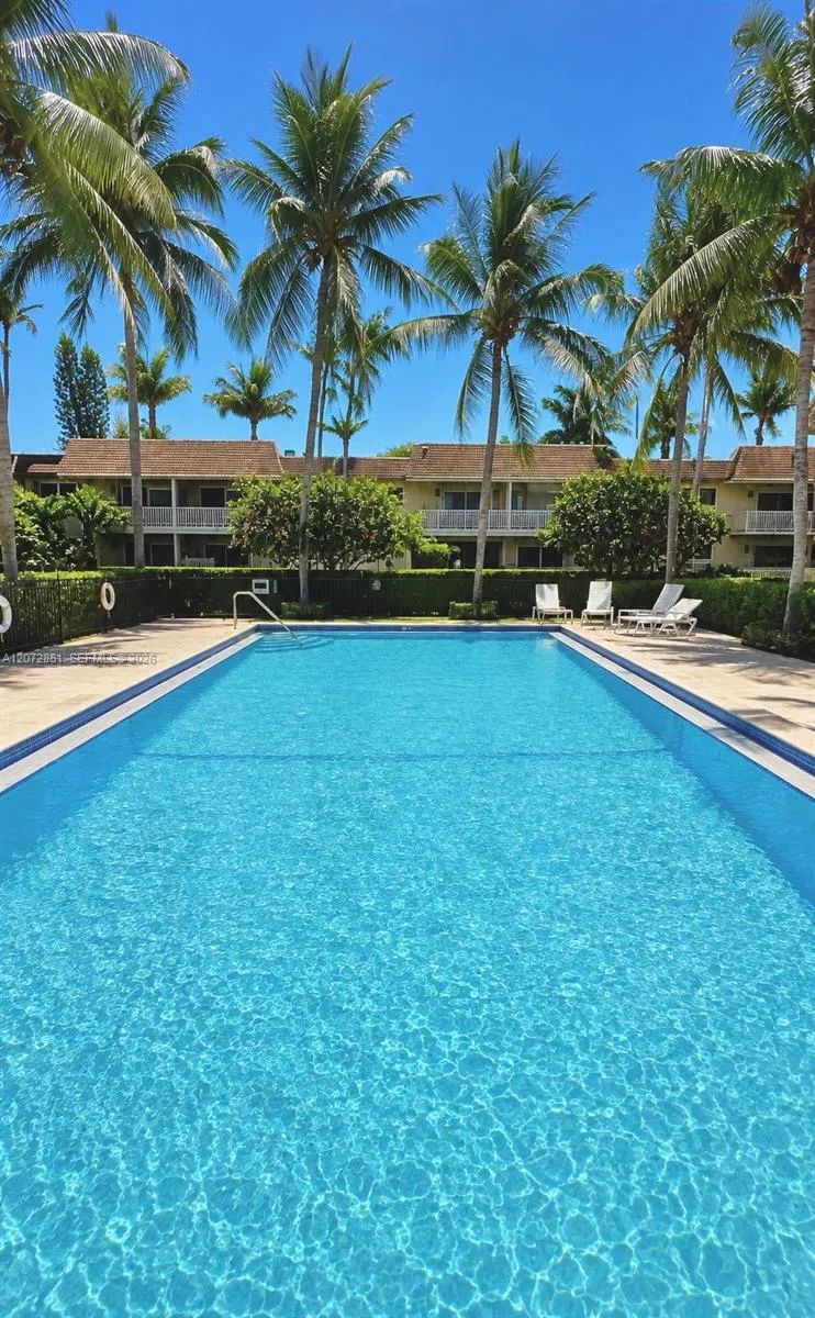 14500 SW 88th Ave #227 Palmetto Bay, FL 33176