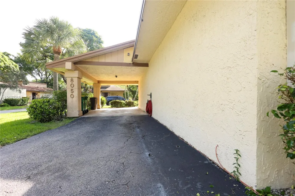 8050 Palmetto Palm Cir #55 Tamarac, FL 33321