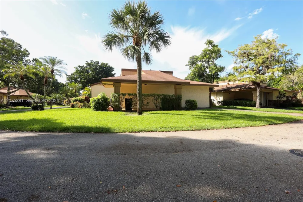 8050 Palmetto Palm Cir #55 Tamarac, FL 33321