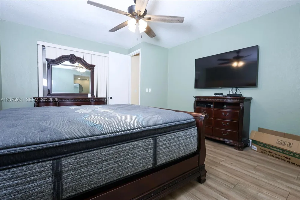 8050 Palmetto Palm Cir #55 Tamarac, FL 33321