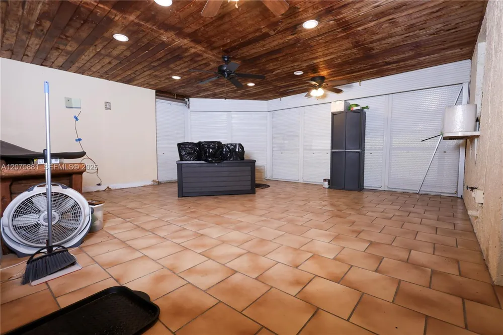 8050 Palmetto Palm Cir #55 Tamarac, FL 33321