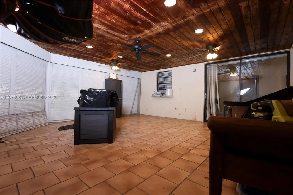 8050 Palmetto Palm Cir #55 Tamarac, FL 33321