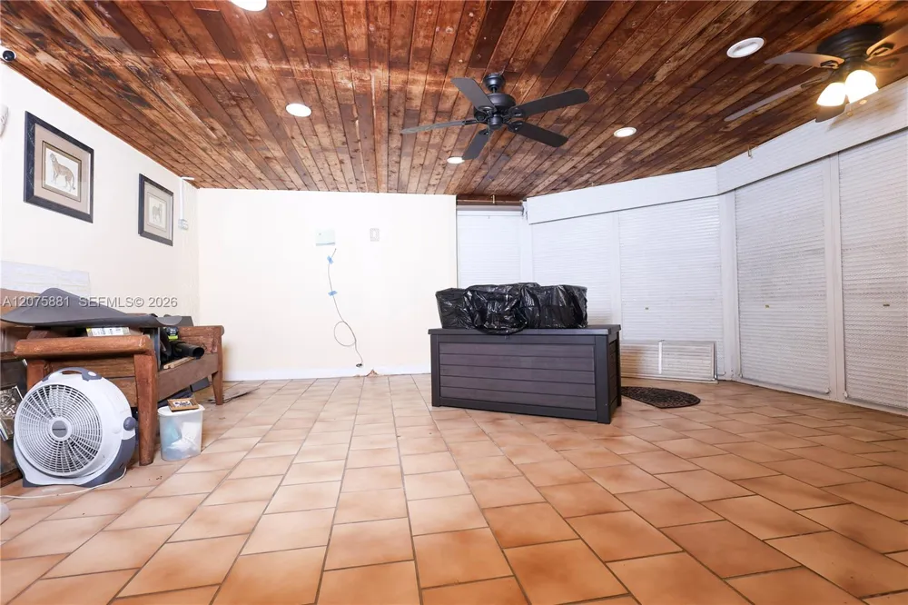 8050 Palmetto Palm Cir #55 Tamarac, FL 33321