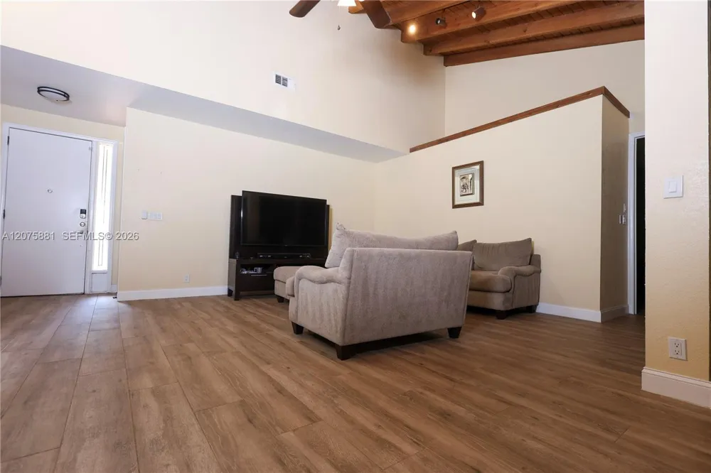 8050 Palmetto Palm Cir #55 Tamarac, FL 33321