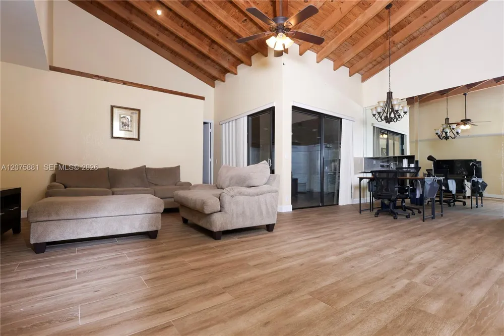 8050 Palmetto Palm Cir #55 Tamarac, FL 33321