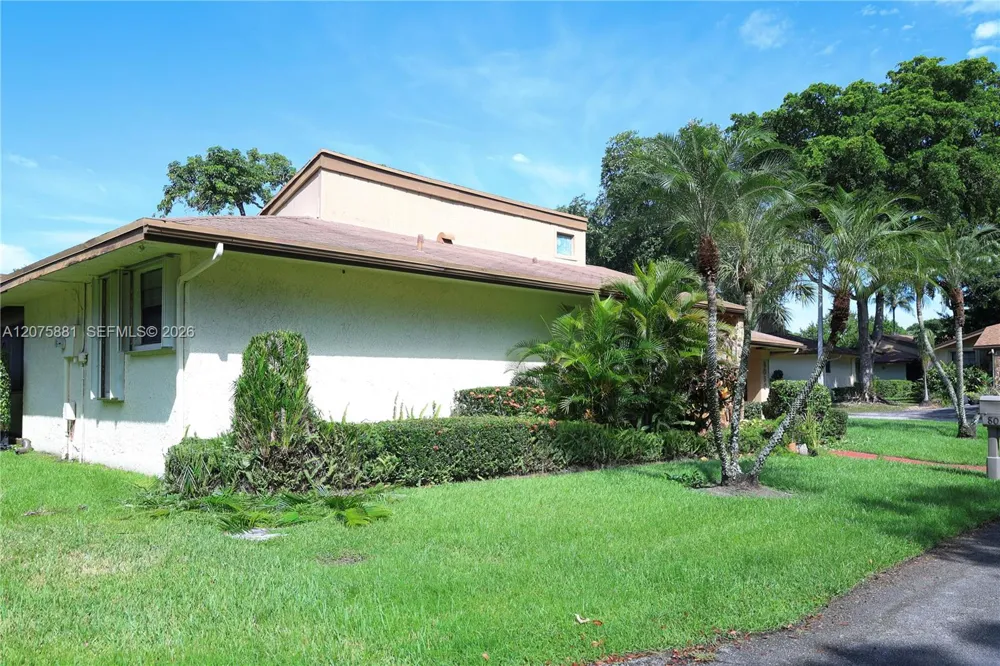 8050 Palmetto Palm Cir #55 Tamarac, FL 33321