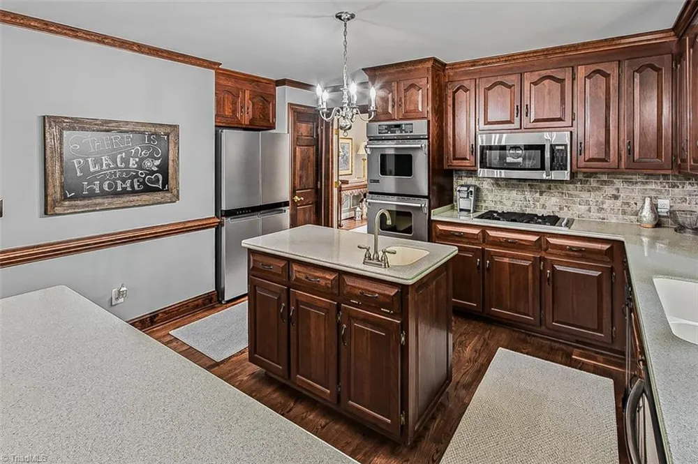 2052 Northmont Drive Asheboro, NC 27205