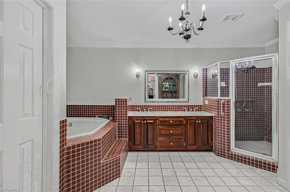 2052 Northmont Drive Asheboro, NC 27205