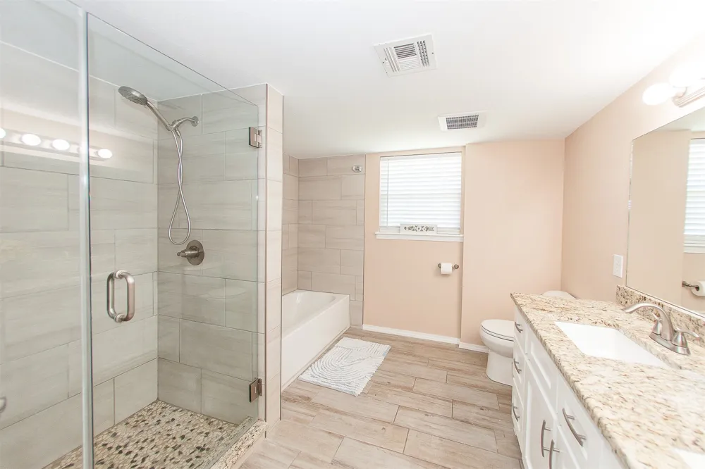 2105 S Hickory Avenue Broken Arrow, OK 74012