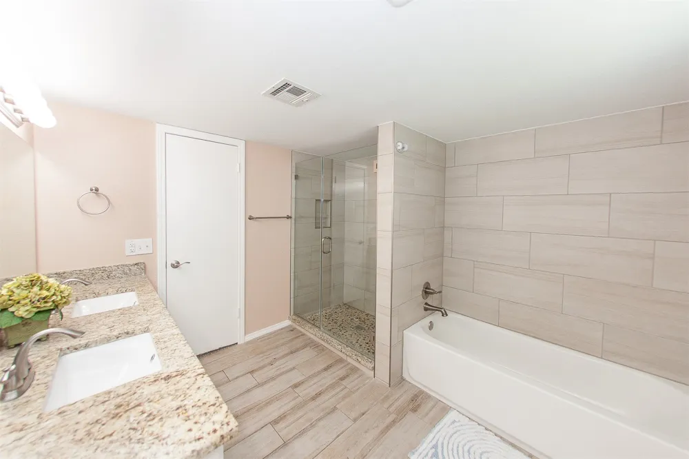 2105 S Hickory Avenue Broken Arrow, OK 74012