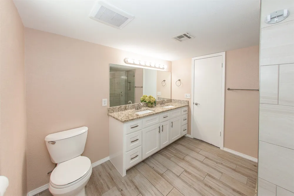 2105 S Hickory Avenue Broken Arrow, OK 74012