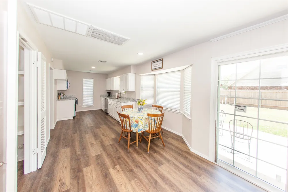 2105 S Hickory Avenue Broken Arrow, OK 74012