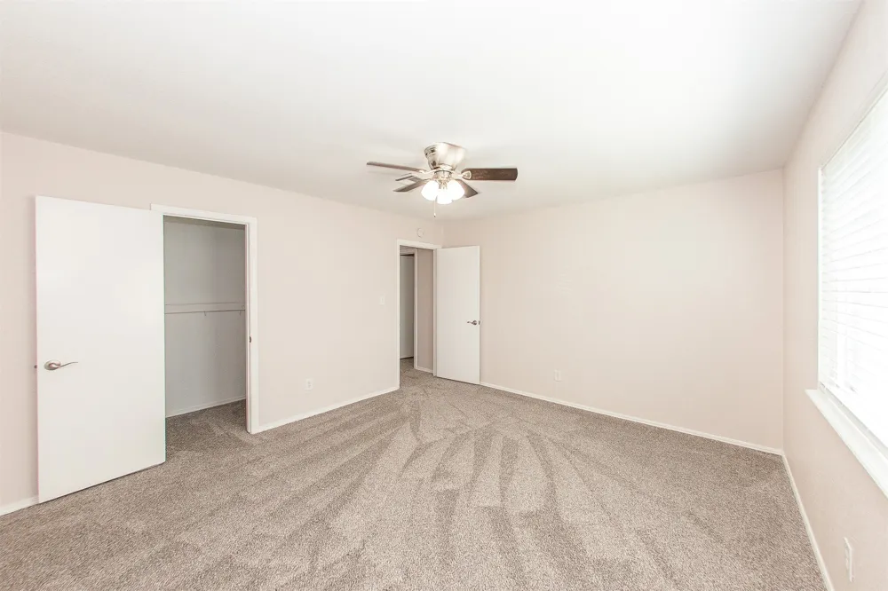 2105 S Hickory Avenue Broken Arrow, OK 74012