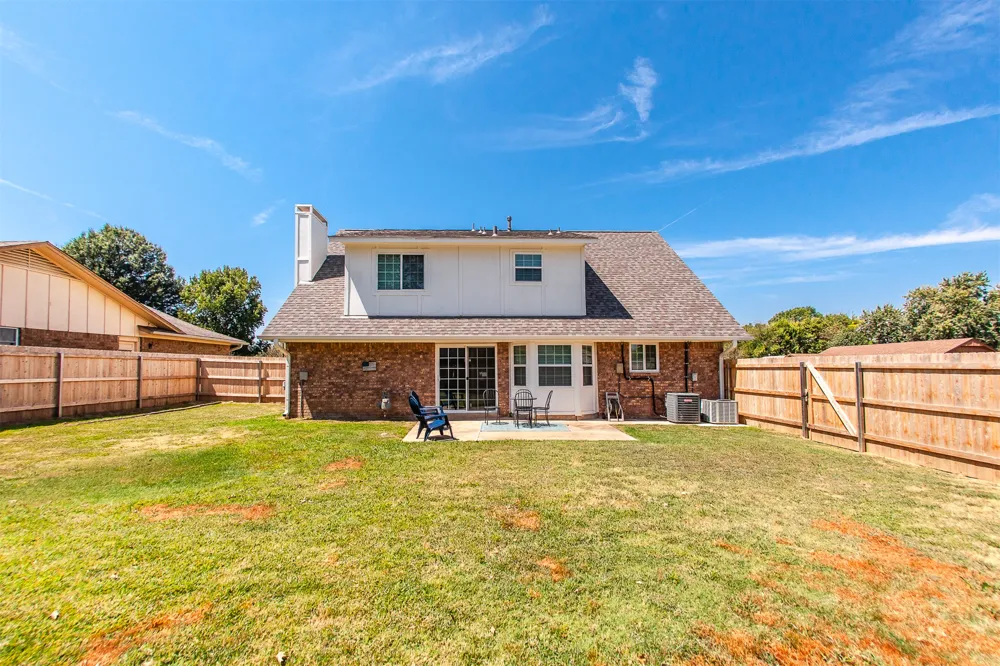 2105 S Hickory Avenue Broken Arrow, OK 74012