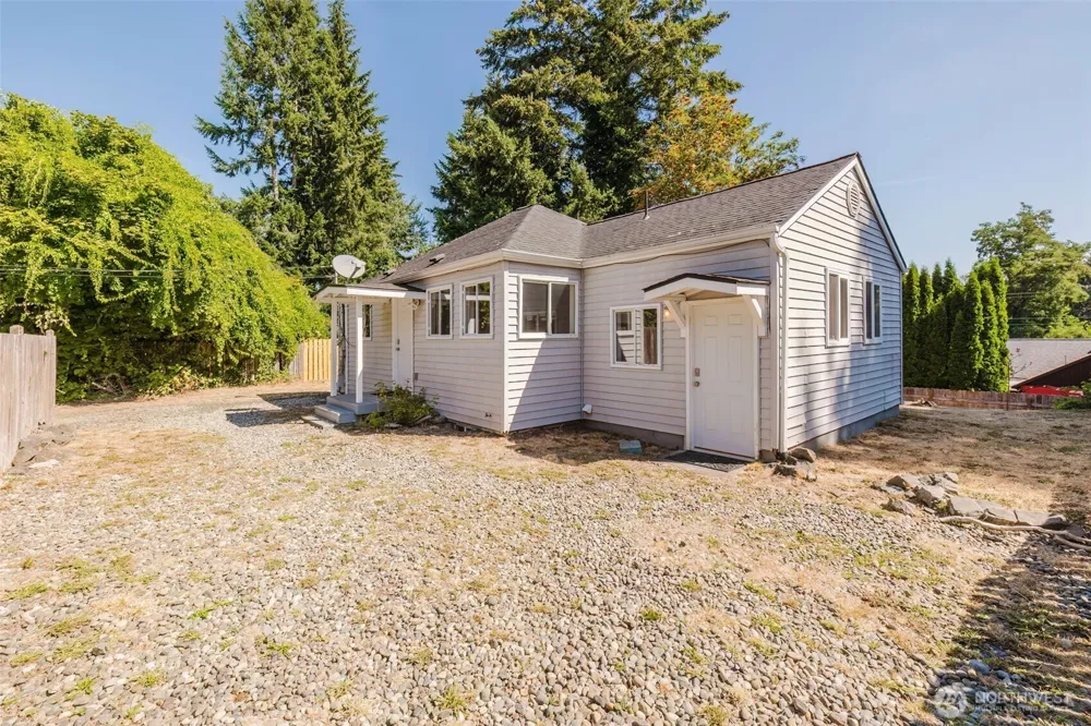 1141 West Avenue Port Orchard, WA 98366