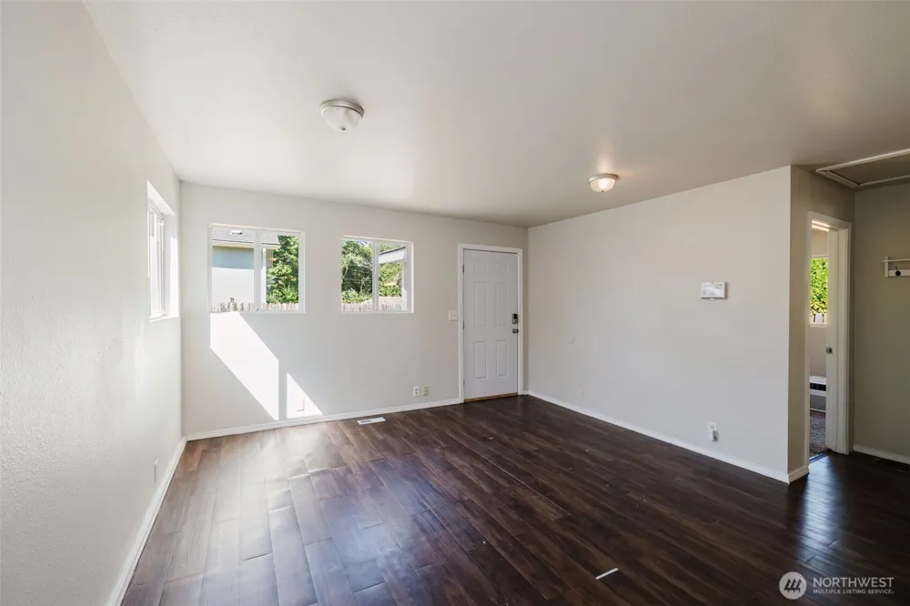 1141 West Avenue Port Orchard, WA 98366