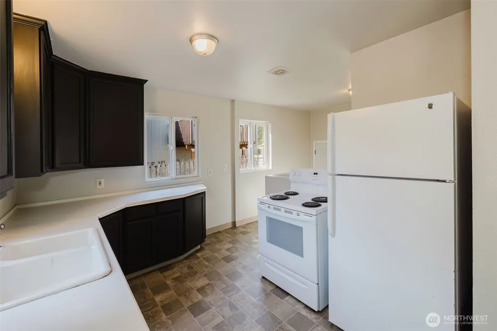 1141 West Avenue Port Orchard, WA 98366