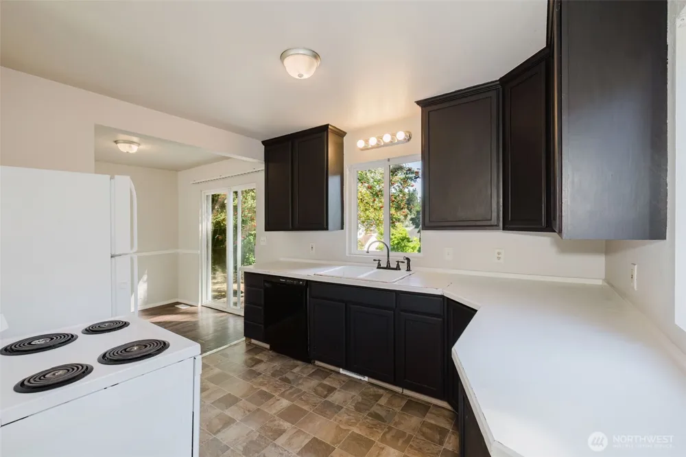 1141 West Avenue Port Orchard, WA 98366