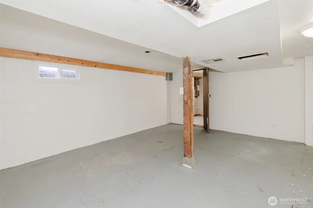 1141 West Avenue Port Orchard, WA 98366