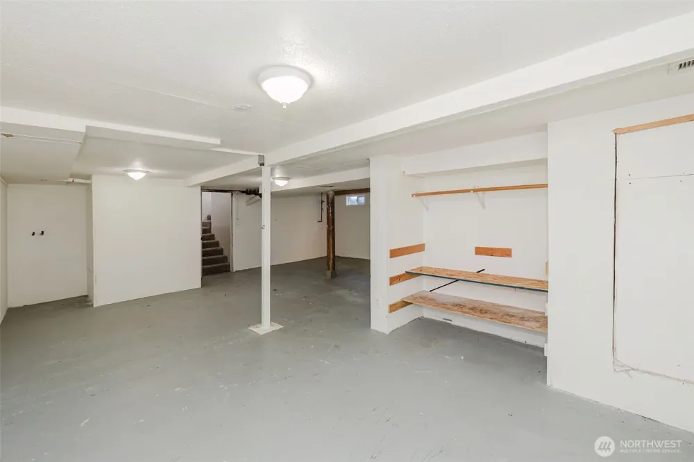 1141 West Avenue Port Orchard, WA 98366