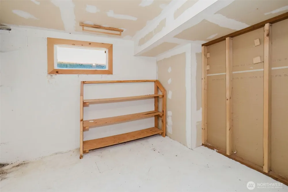 1141 West Avenue Port Orchard, WA 98366
