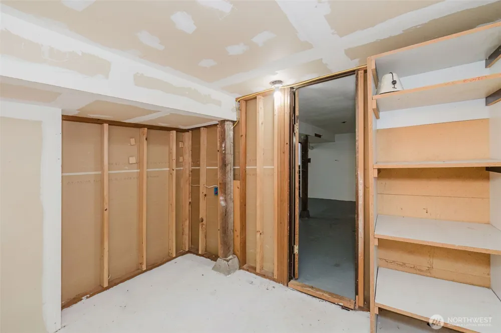 1141 West Avenue Port Orchard, WA 98366