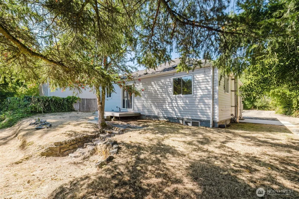 1141 West Avenue Port Orchard, WA 98366