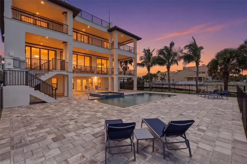 15908 GULF BOULEVARD Redington Beach, FL 33708