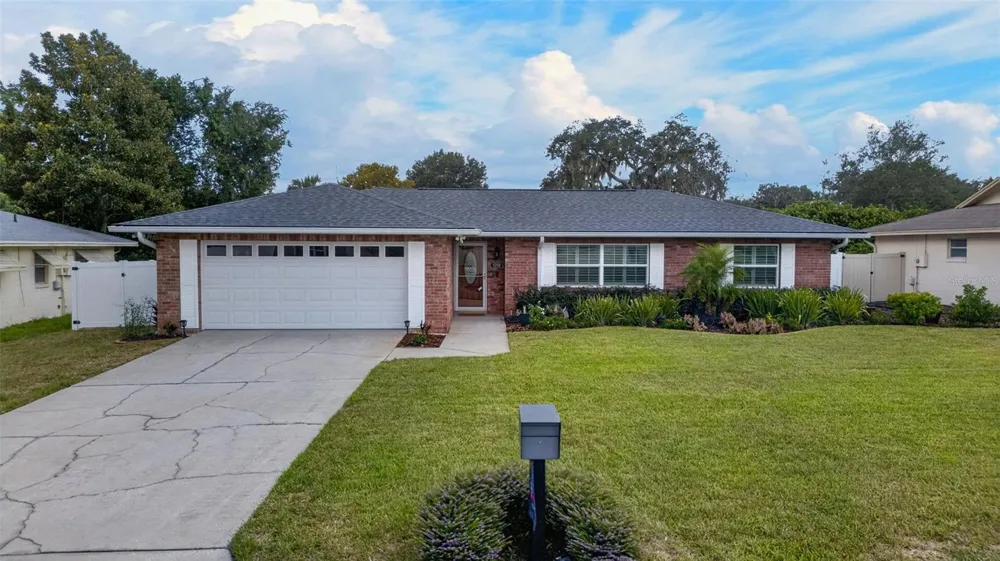 3250 LAUREL DRIVE Mount Dora, FL 32757