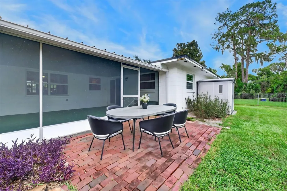 3250 LAUREL DRIVE Mount Dora, FL 32757