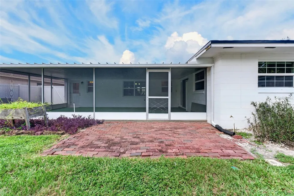 3250 LAUREL DRIVE Mount Dora, FL 32757