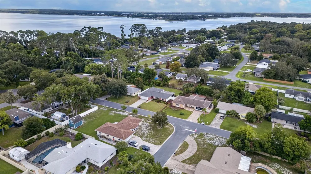 3250 LAUREL DRIVE Mount Dora, FL 32757